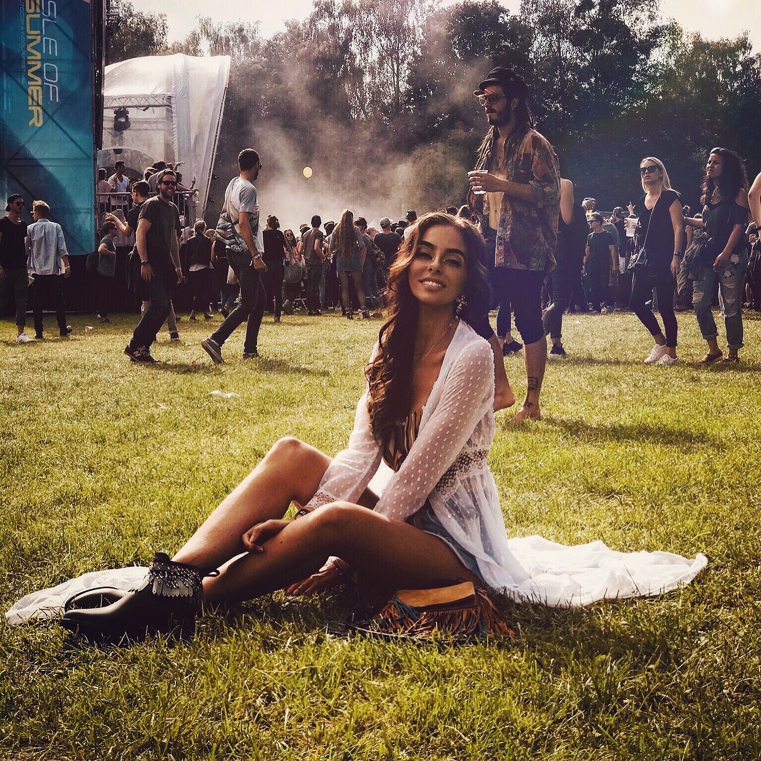 adidas festival outfit